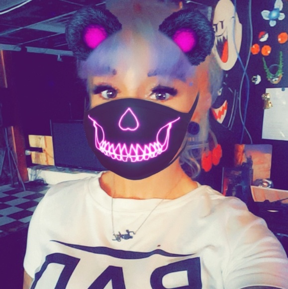 Meet your Posher, Lucky - Picture 3 of 7